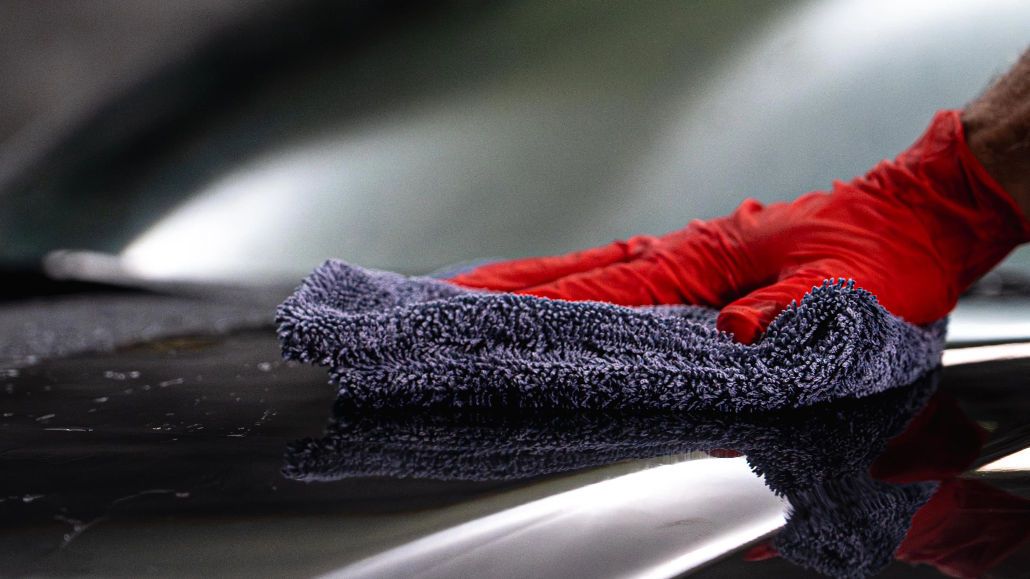 The Best Drying Towels to Use With Ceramic Detail Spray (Avoid Scratches & Streaks)